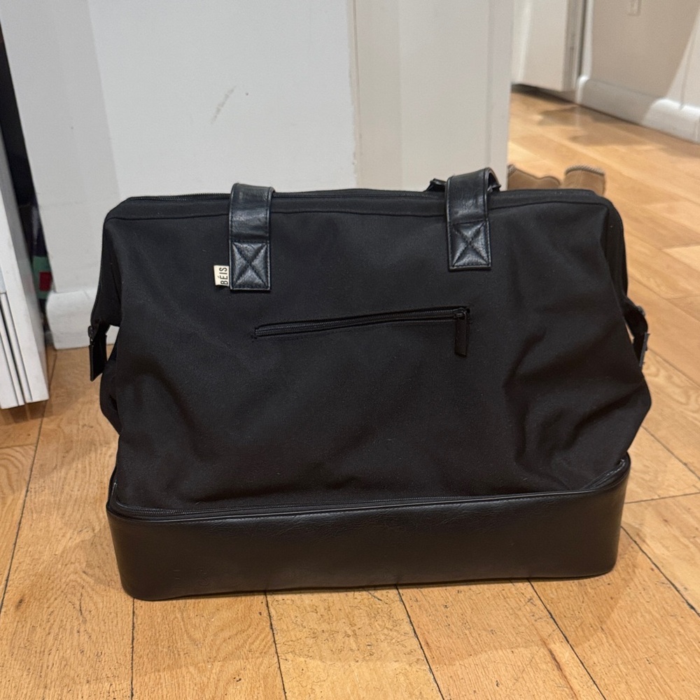 Beis Weekender - image 1